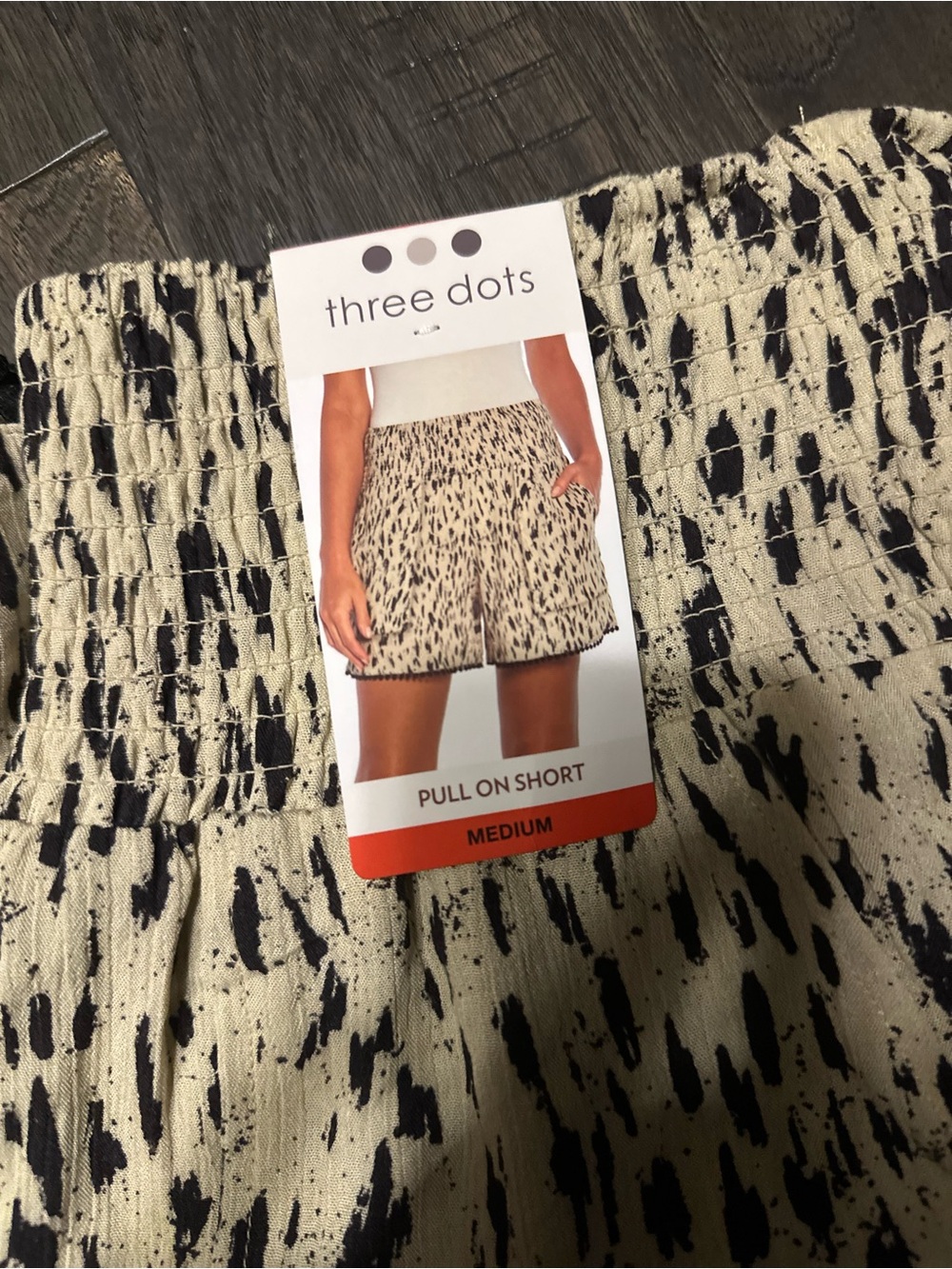Three Dots Beige and Black Pull-On Shorts